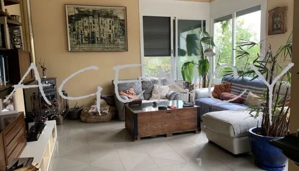Chalet cerca de Mataró con parcela de 696 m²
