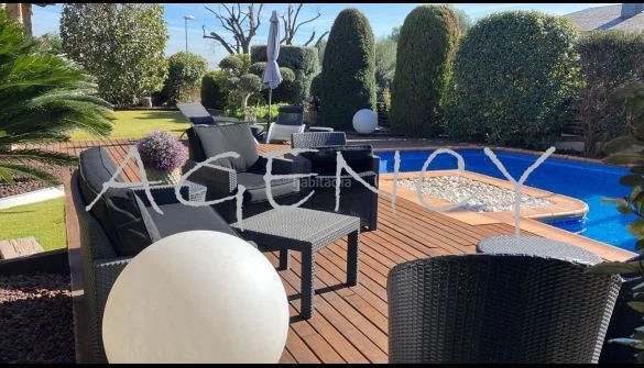 Chalet de lujo con piscina y 5 habitaciones