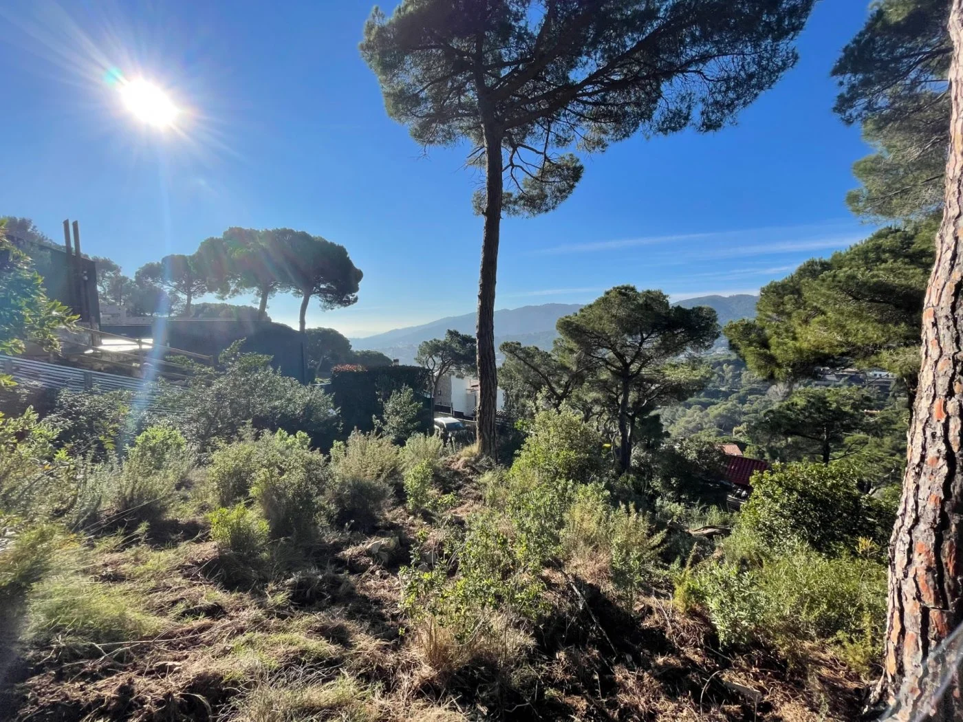 Cabrils plot with sea views