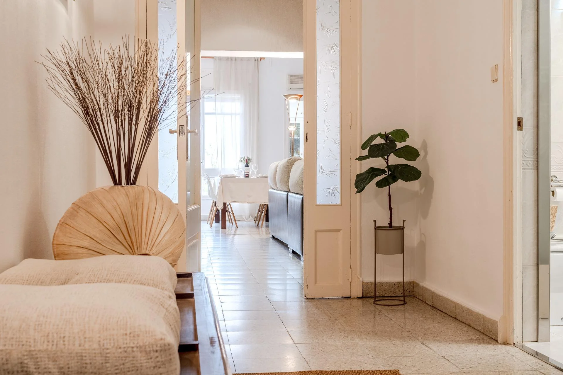 Spacious four-bedroom flat in Centro