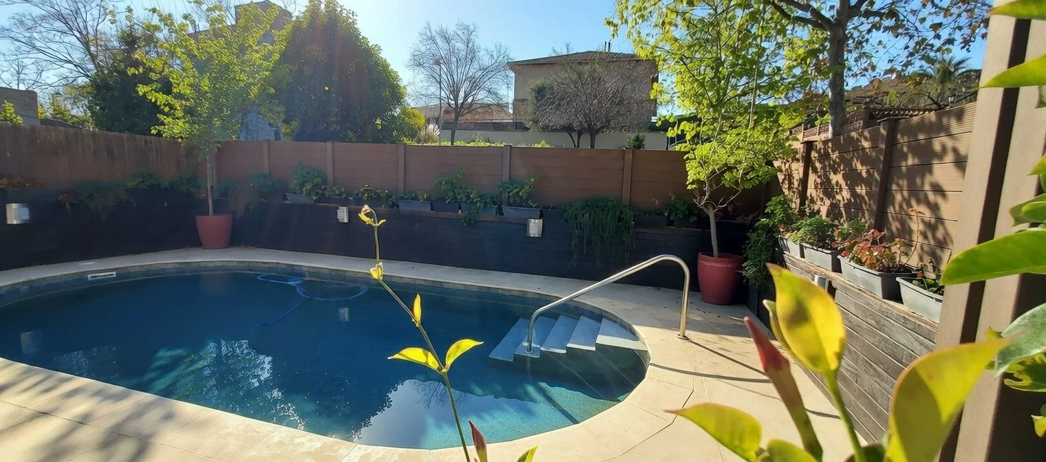 Renovated townhouse with private pool
