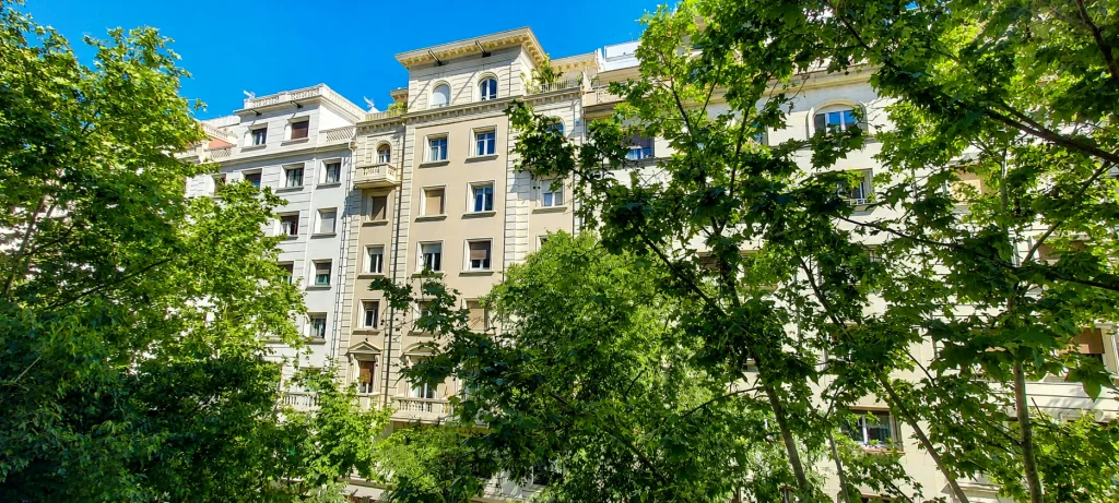 Piso para reformar en Eixample, 170 m²