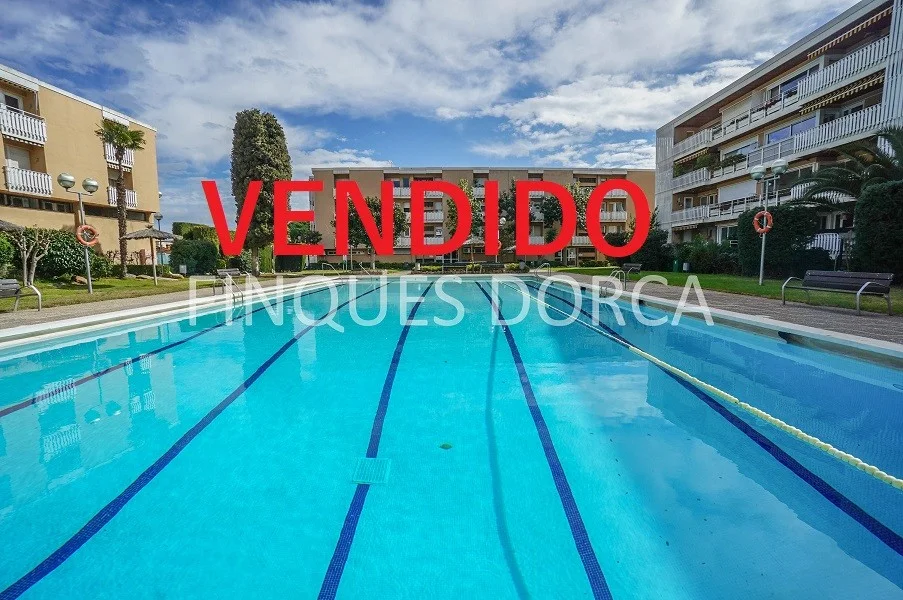 Piso reformado en Cabrils con zonas comunitarias