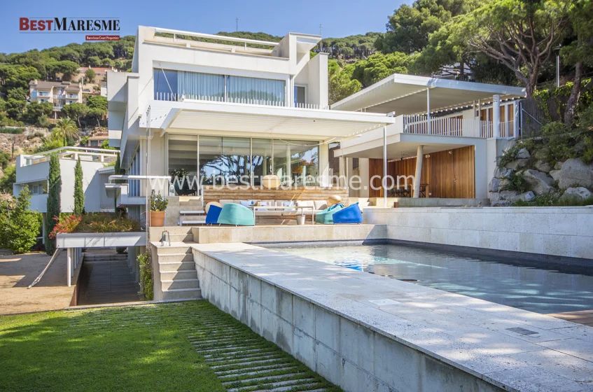 Luxury Cabrils house, 5 bedrooms, sea views