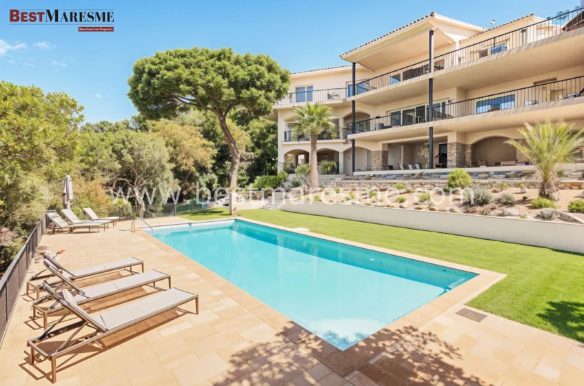 Villa mediterránea con vistas al mar