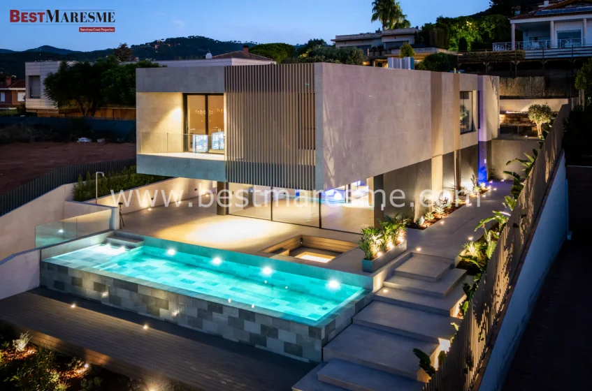 Luxury Teià house with sea views