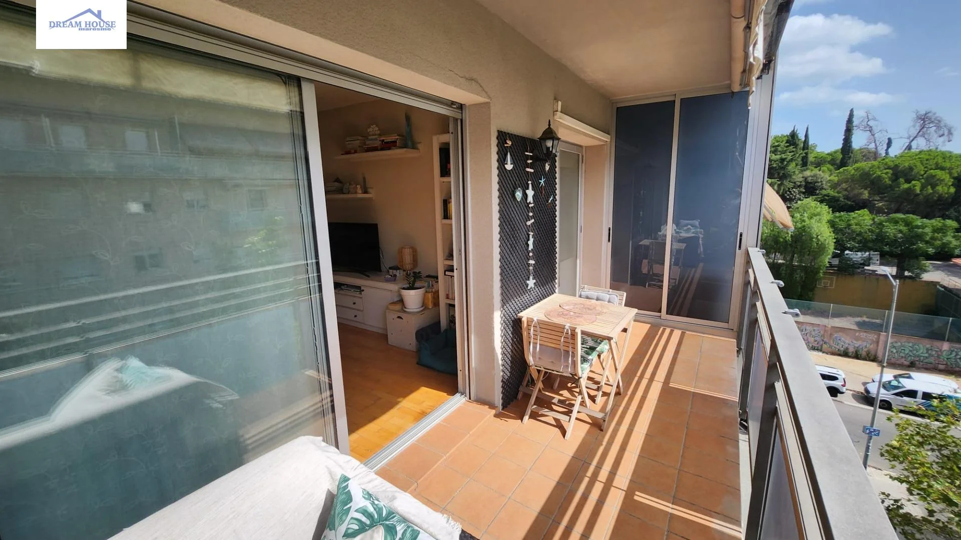 Bright three-bedroom flat in Mataró