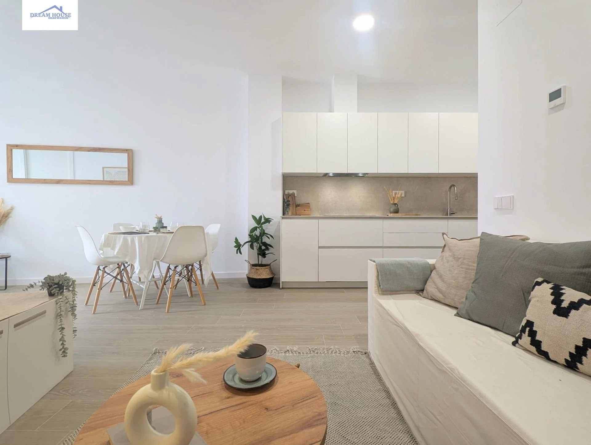 Under-construction Centro apartment, 84 m² terrace