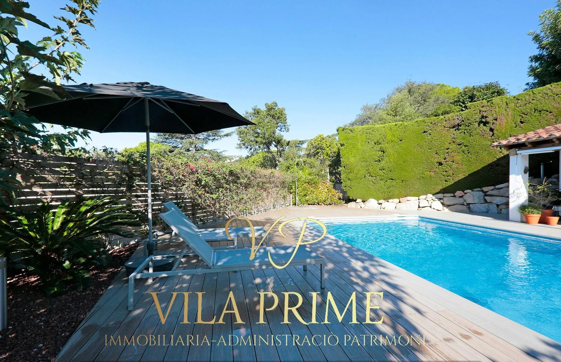 Villa de diseño en Cabrils, seis dormitorios