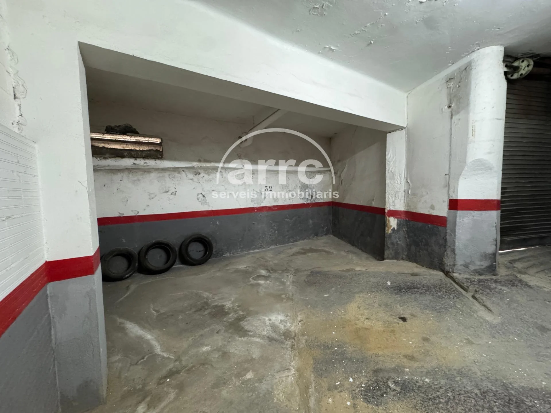 Plaza doble de parking en Can Ferrerons
