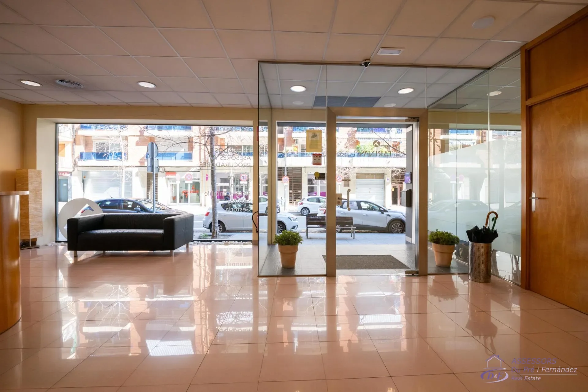 Local comercial de oficinas en planta baja