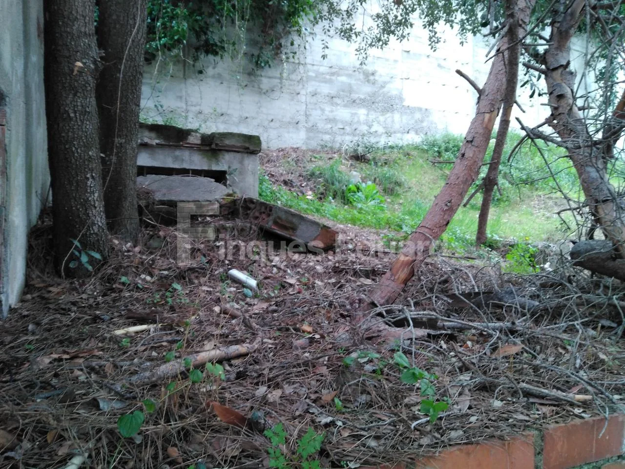 Parcela de 900 m² en Can Raimí