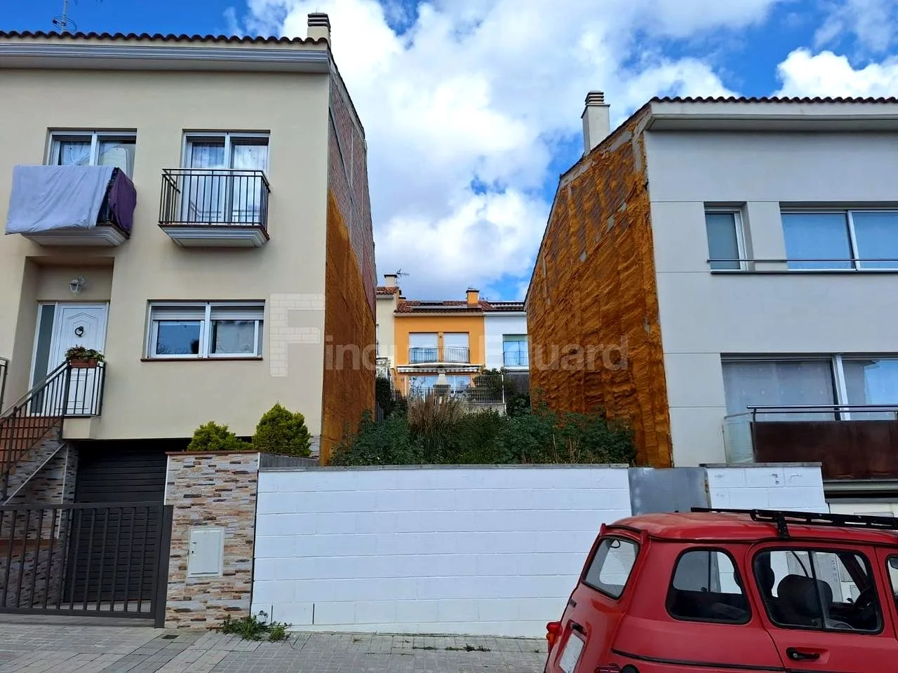 Flat developable plot in Can Barrau