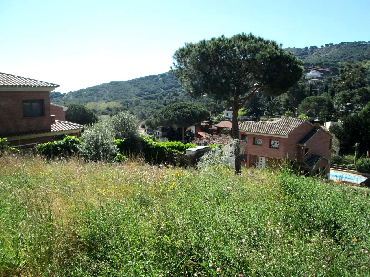 Residential plot in Argentona, 630 m²