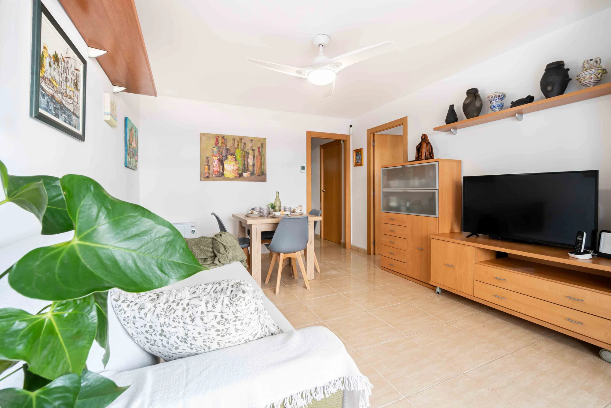 Piso costero en bajo, 2 habitaciones