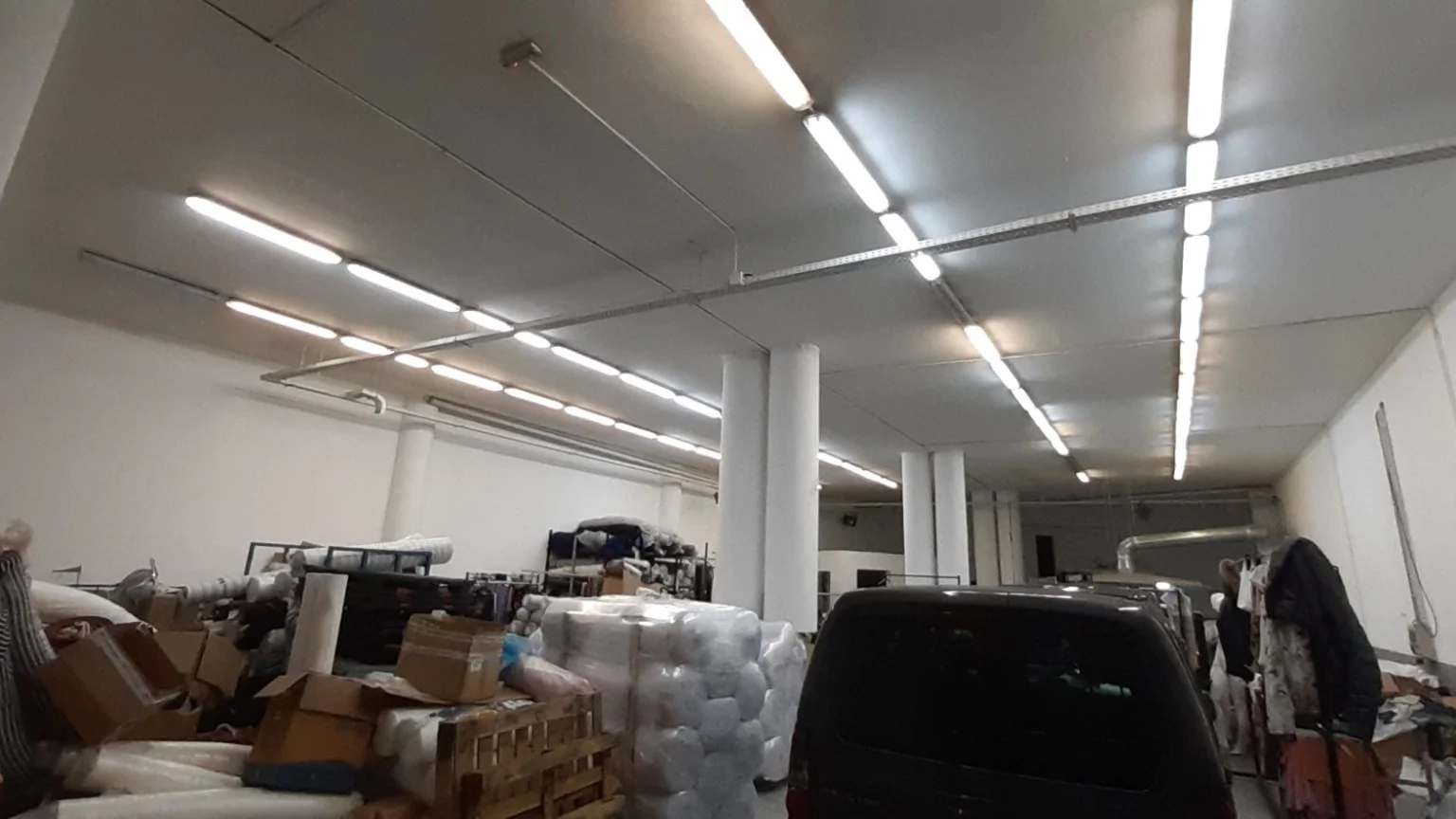 Industrial unit in Mataro, 605 m²