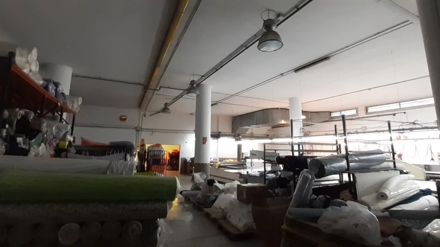 Nave industrial en Mataró, 965 m²