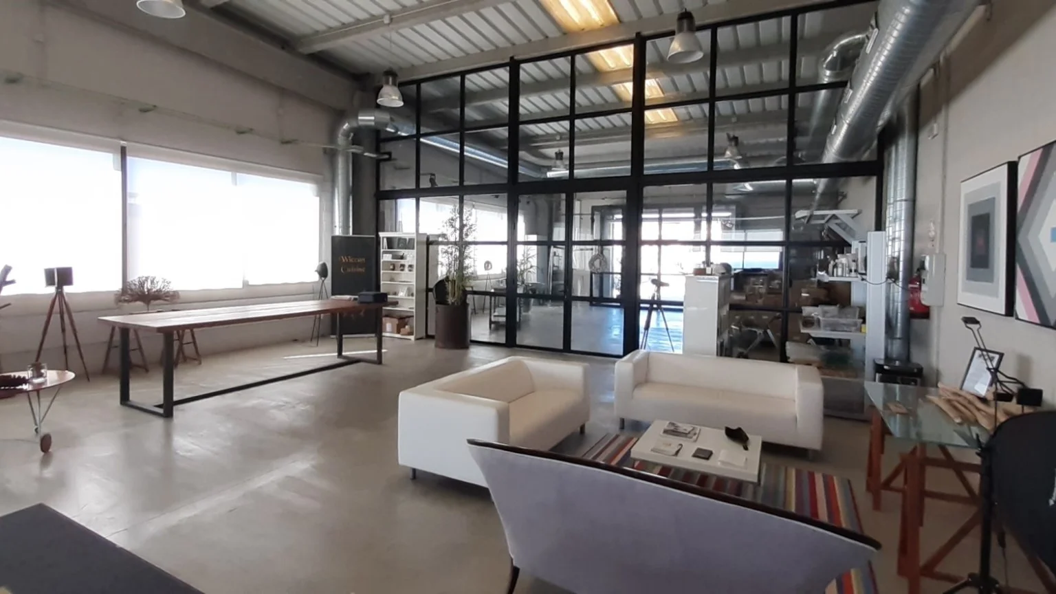 Oficina loft industrial en Mataró