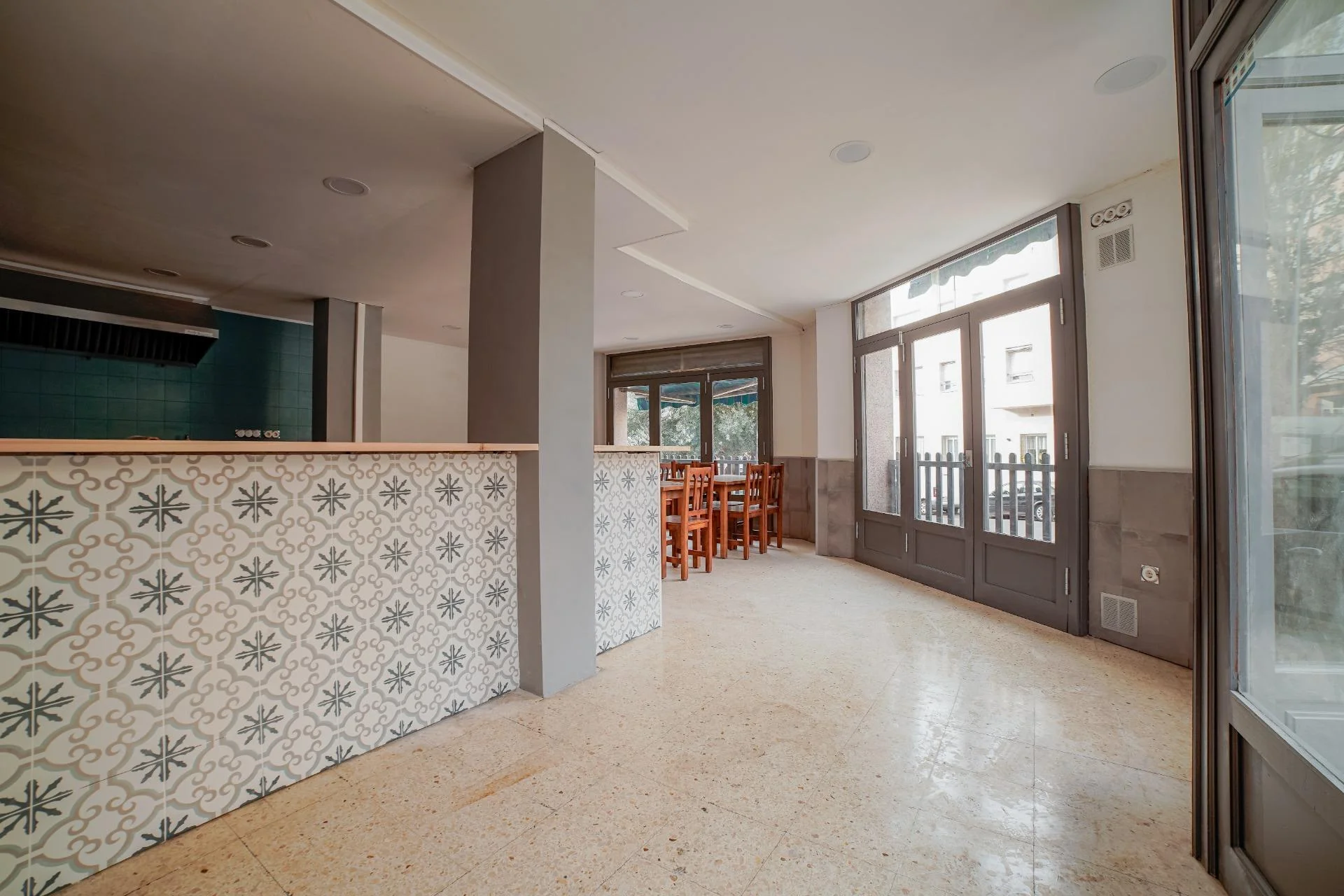 Commercial premises in Cerdanyola, 105 m²