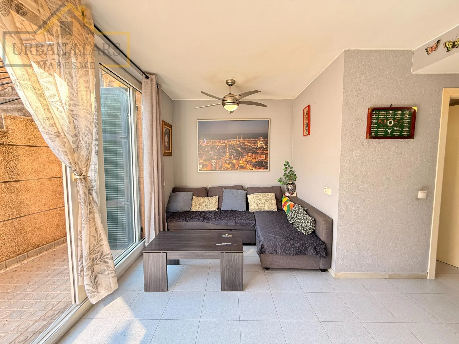 Partially Refurbished Centre Flat, Two Bedrooms