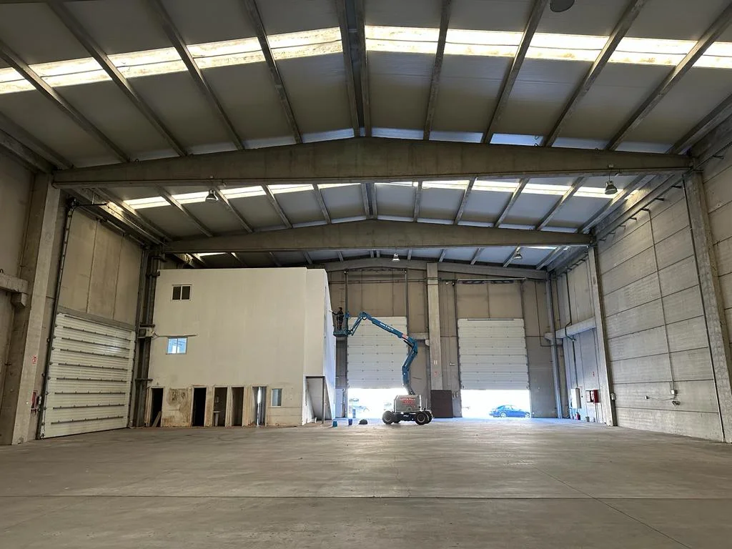 Nave logística aislada en Gualba, 3.000 m²