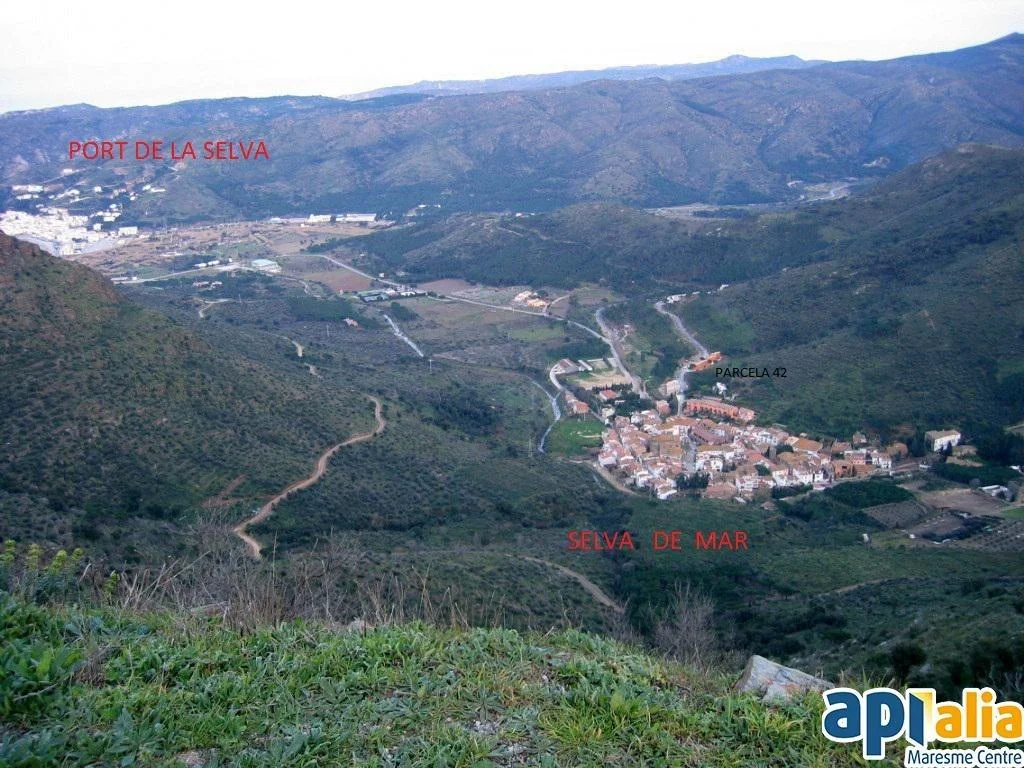 Parcela urbana cerca del mar, 977 m²