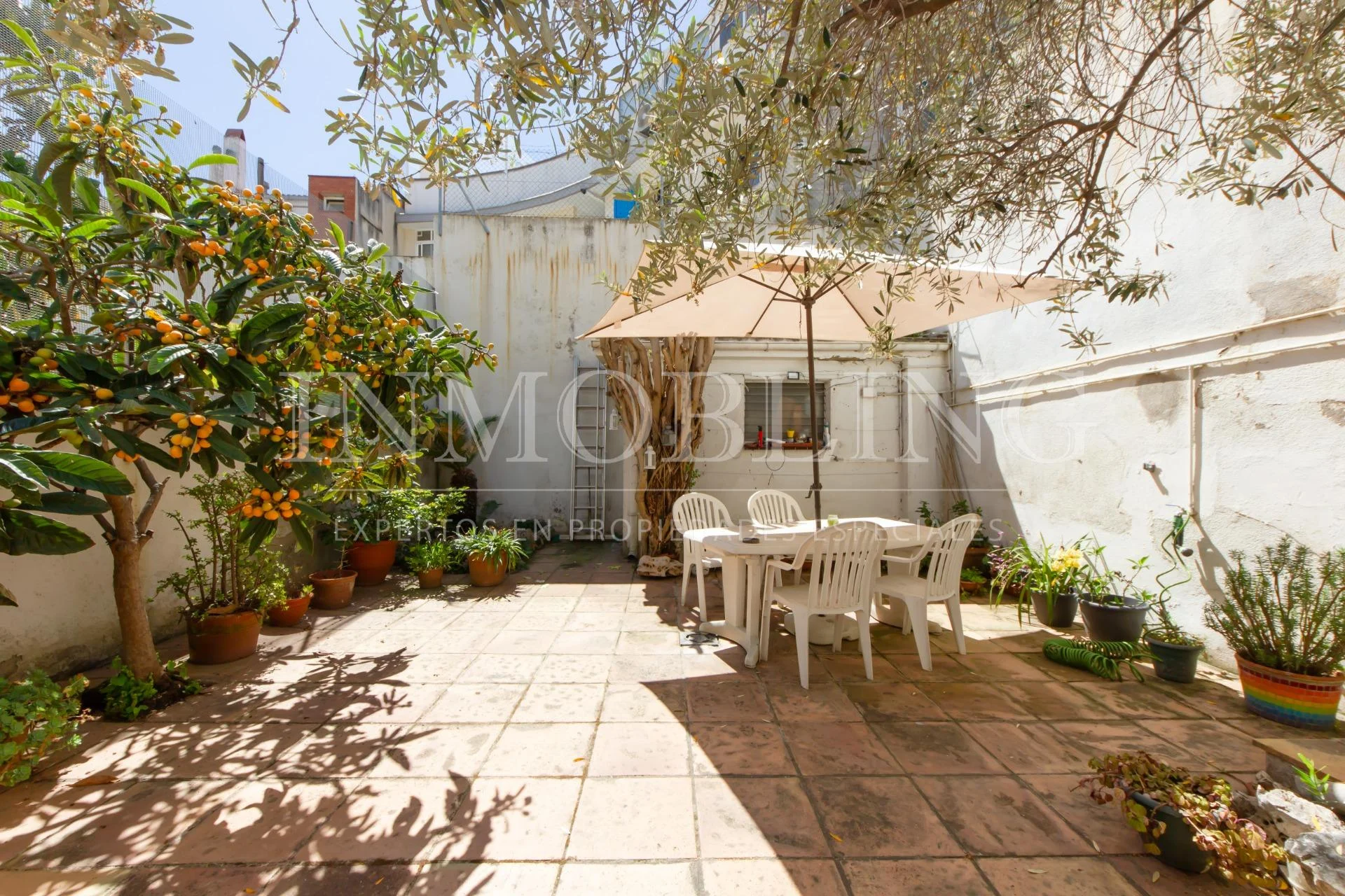Casa adosada costera de cuatro habitaciones