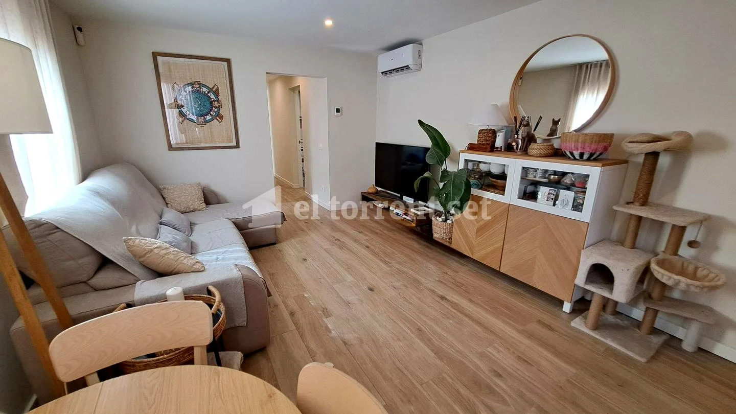 Renovated Mataró Centre flat, three bedrooms