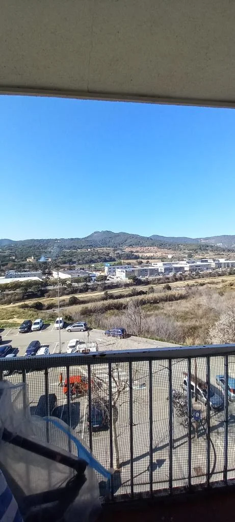 Bright three-bedroom flat in Mataró
