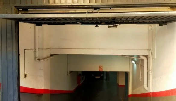 Plaza de garaje grande en Mataró, 31 m²