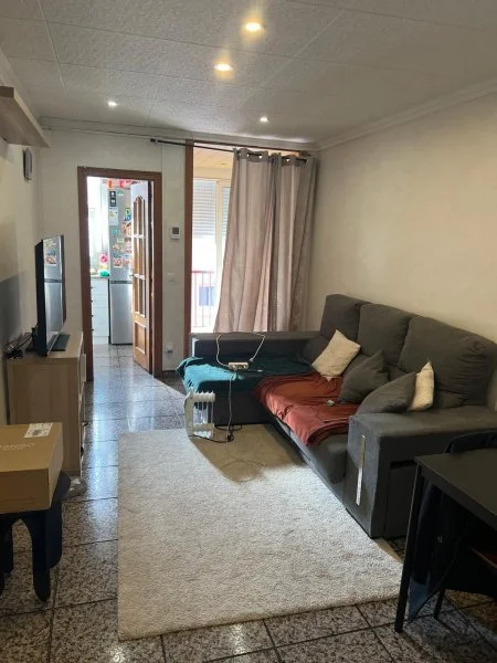 Leased three-bedroom flat in Cerdanyola