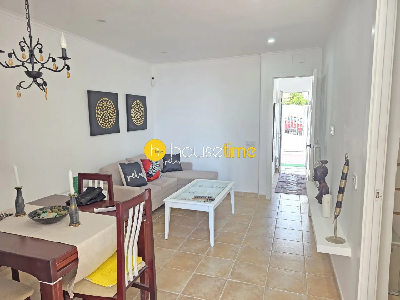 Casa de dos viviendas, 5 dormitorios, Singuerlín