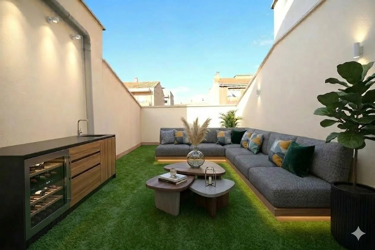 Duplex penthouse near city centre