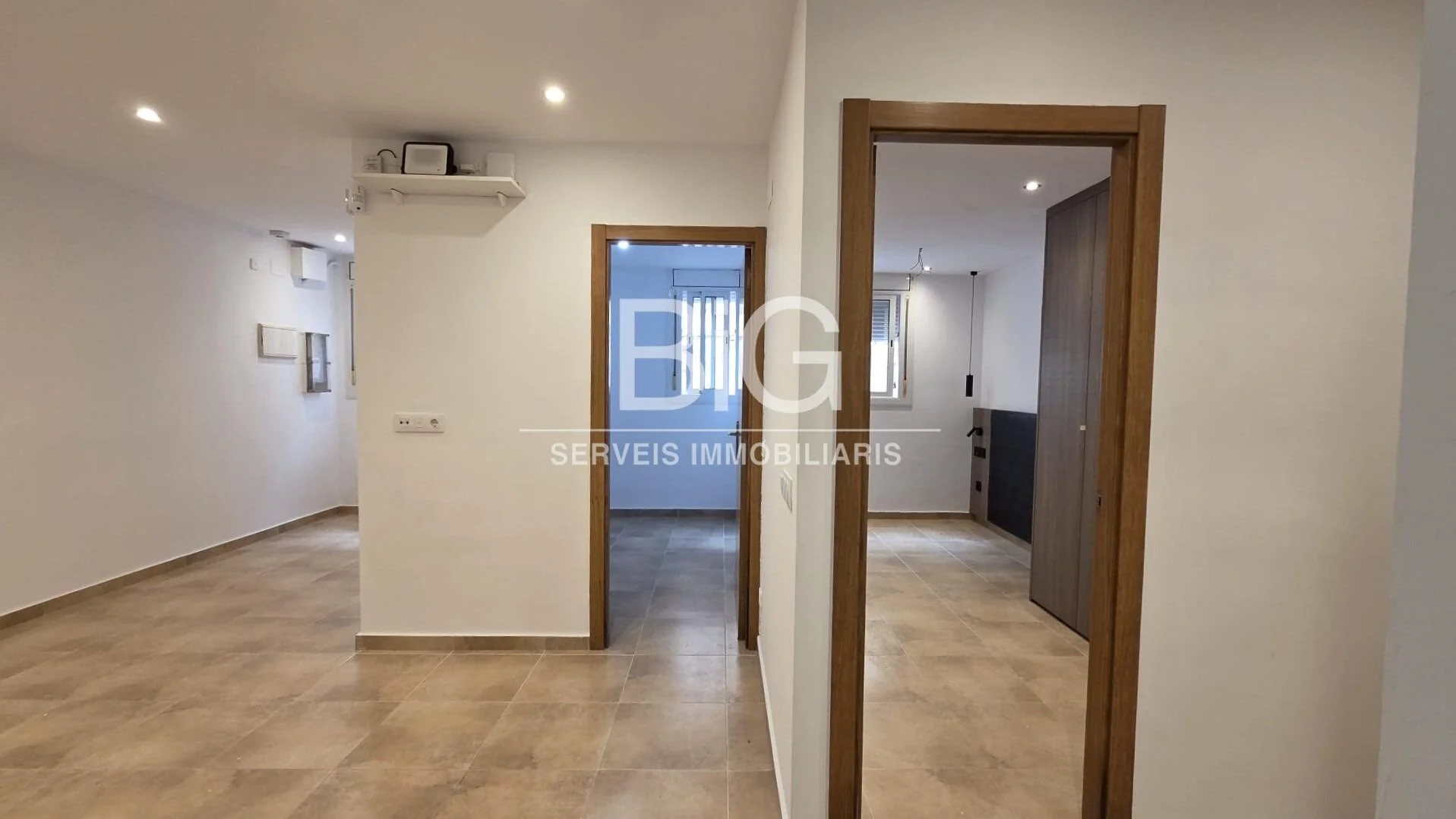 Renovated ground-floor flat near beach