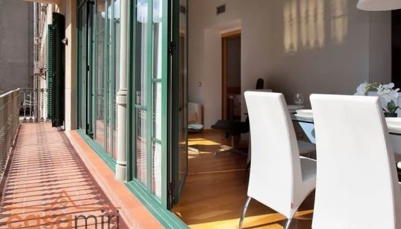 Apartamento en Eixample con terraza y vistas
