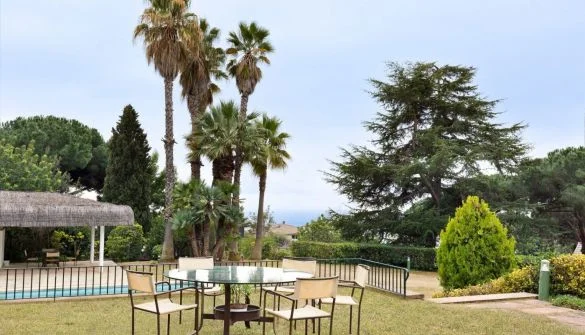 Chalet de lujo con parcela de 6.400 m²