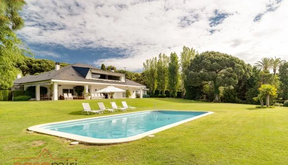 Sea-view chalet with 7 bedrooms
