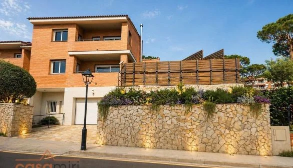Renovated chalet in Maresme, 4 bedrooms