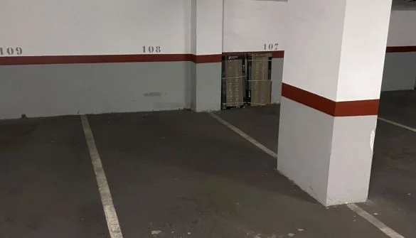 Central parking space with easy access