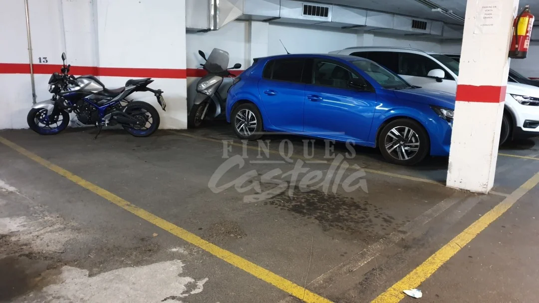 Mataró garage with 14 m² parking