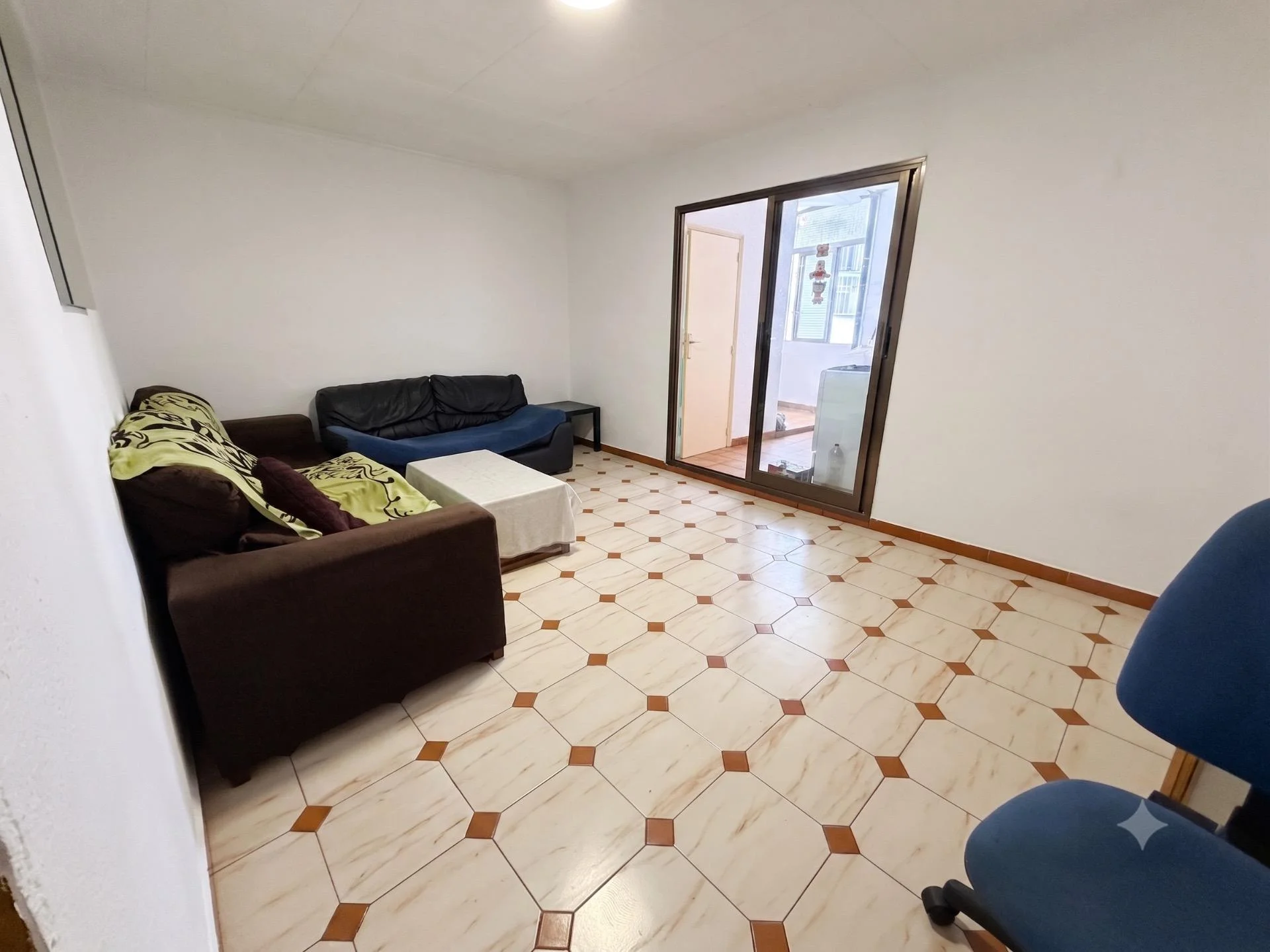 Three-bedroom renovation flat in Cerdanyola