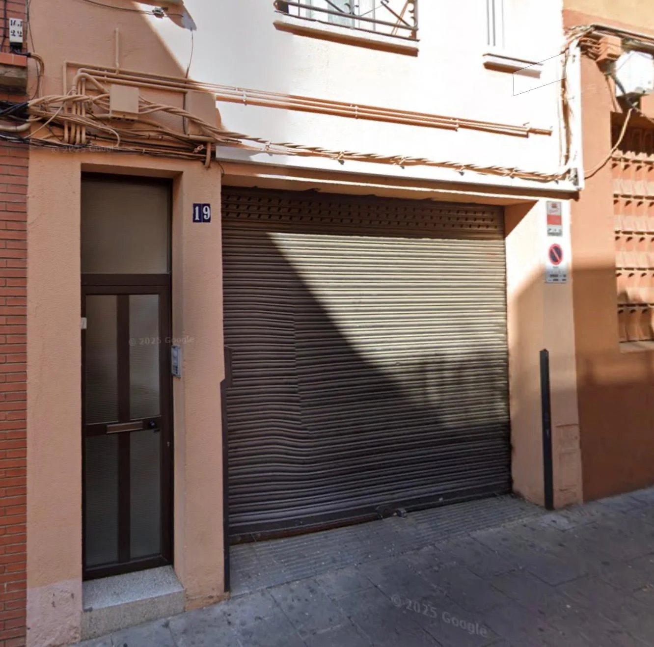 Tenant-occupied commercial unit in Cerdanyola