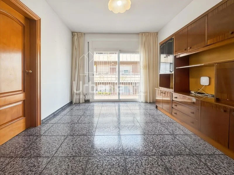 Bright three-bedroom flat in Pineda
