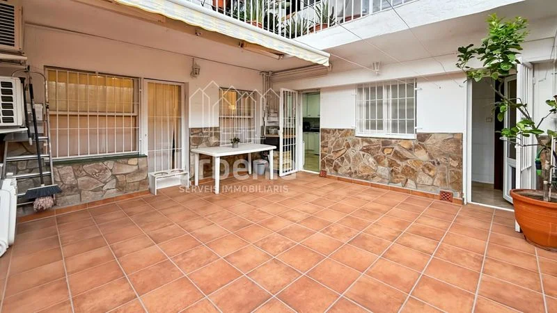 Vivienda céntrica en Mataró con patio privado