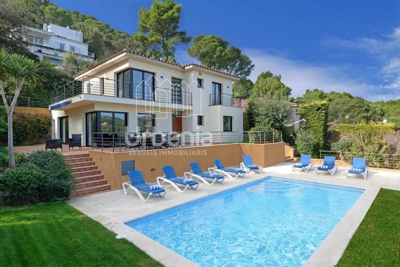 Villa en Tamariu con piscina privada