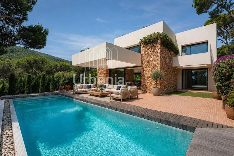 Villa de lujo en Tamariu con vistas al mar