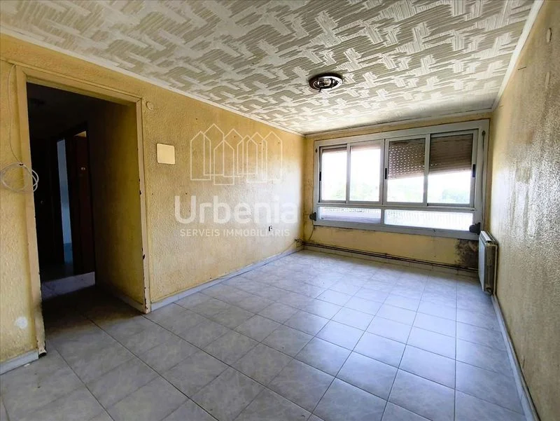 Piso para reformar en Montornès, 3 dormitorios