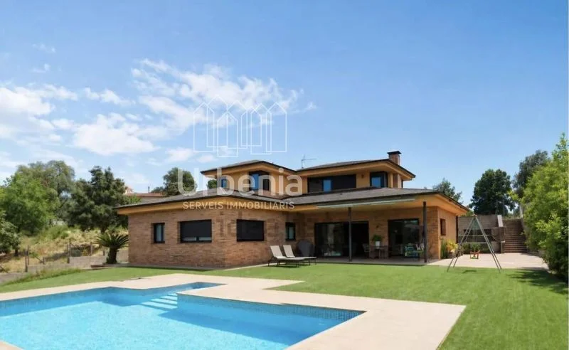 Villa privada junto a la naturaleza, 4 habitaciones