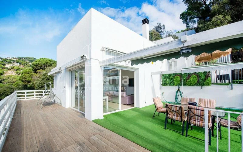 Casa independiente con terrazas de 270 m²
