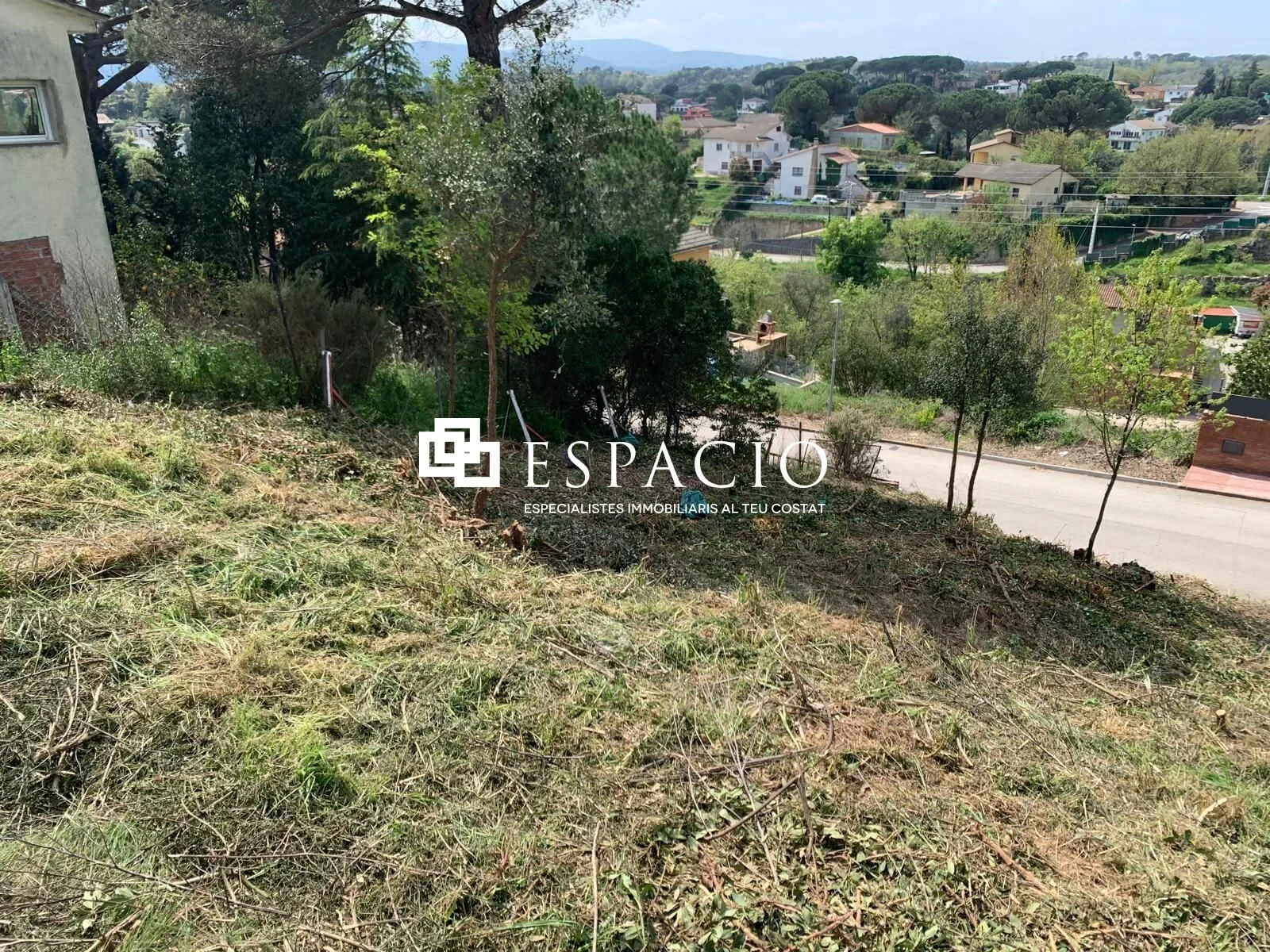 Parcela edificable de 810 m² cerca del Montseny